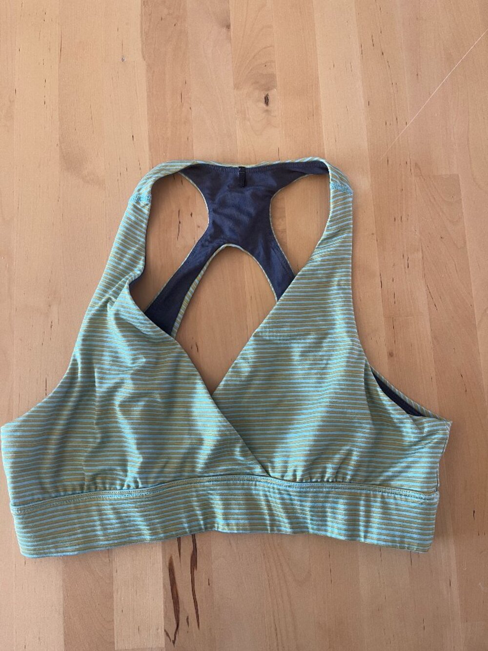 prana sports bra - medium